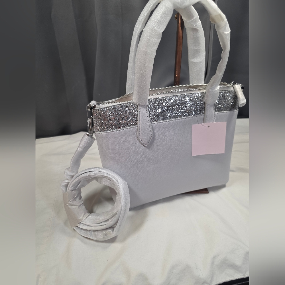 Kate Spade Silver and White Shoulder Bag